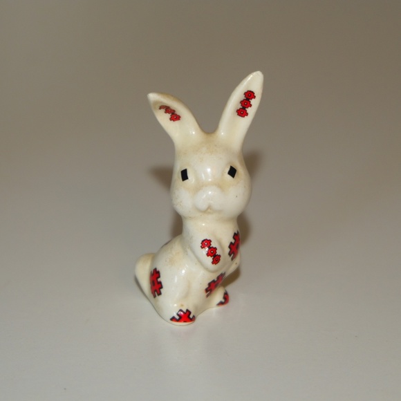 Vintage European Porcelain Ceramic Bunny Rabbit Figurines - Picture 7 of 12